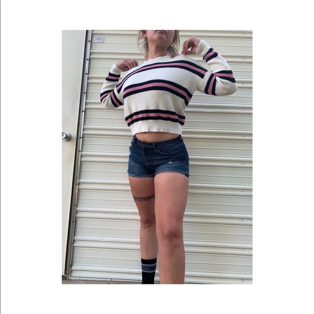Sweater - Picture 3 of 3